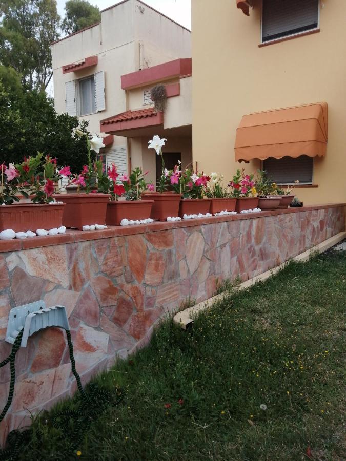 Domomea Hotel Quartu SantʼElena Exterior foto