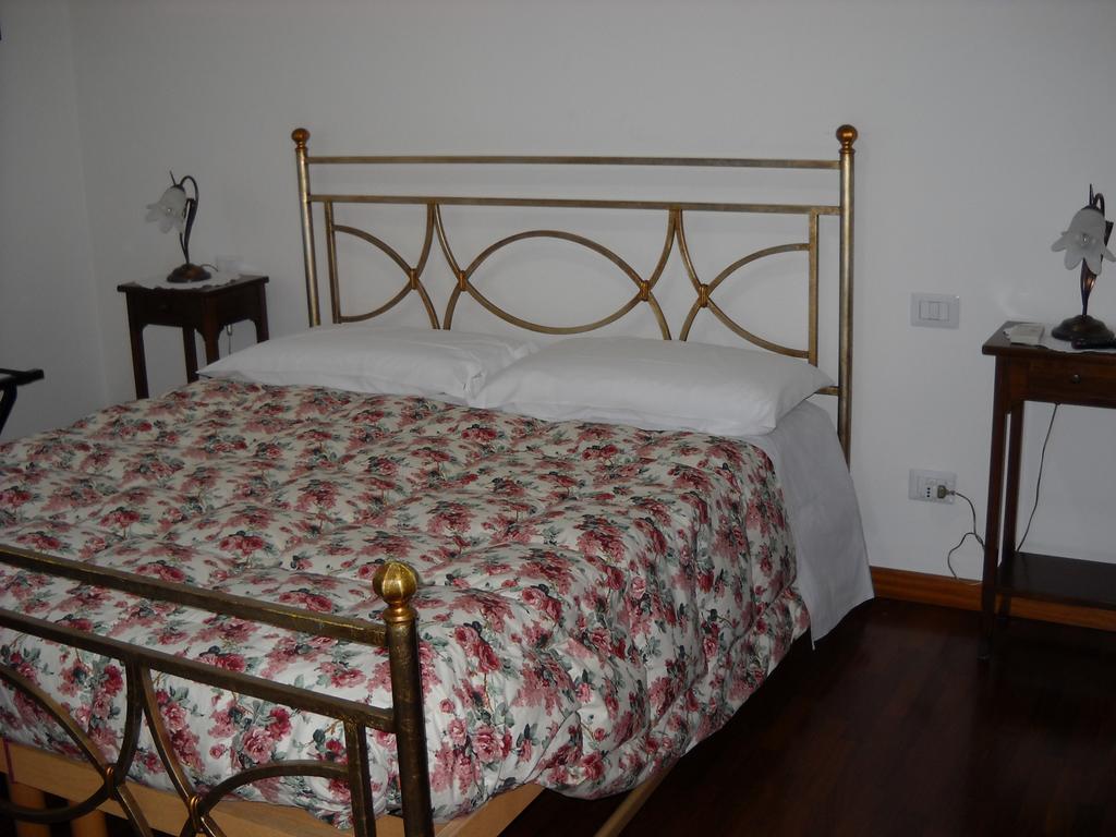 Domomea Hotel Quartu SantʼElena Cameră foto