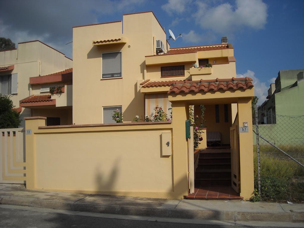 Domomea Hotel Quartu SantʼElena Exterior foto