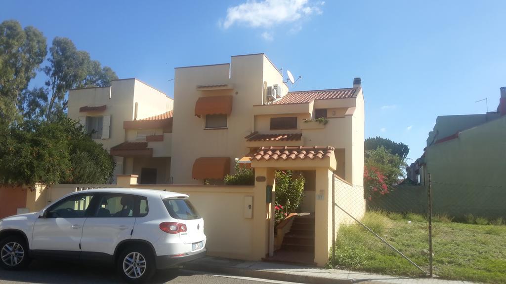 Domomea Hotel Quartu SantʼElena Exterior foto
